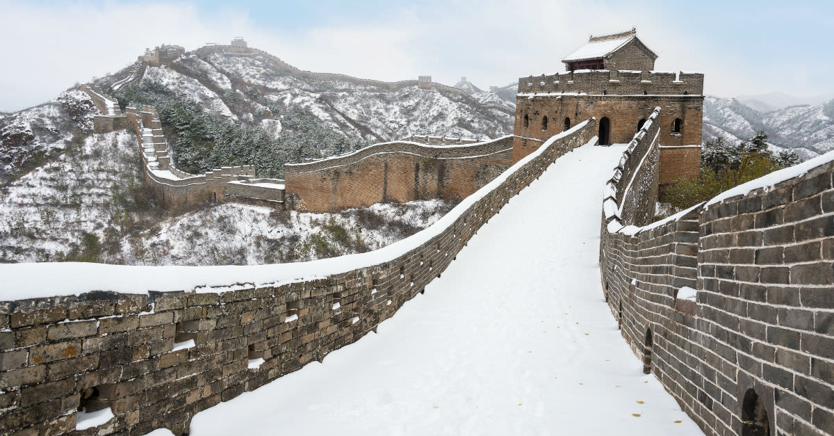 Landmarks like The Great Wall of China will be easiest to access during the winter.