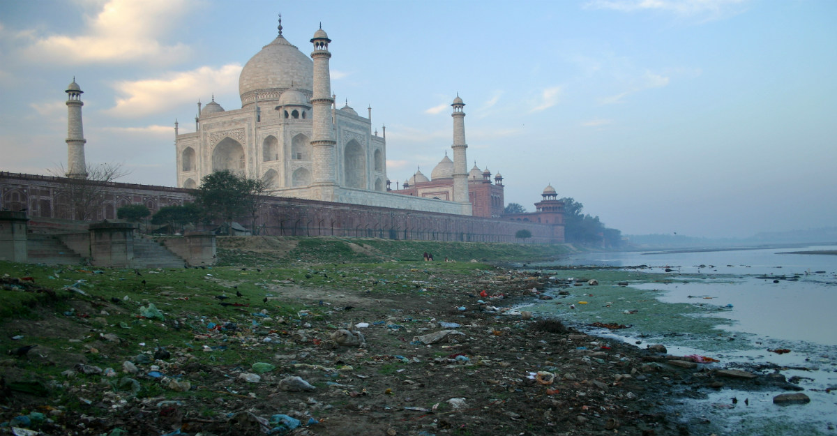 A polluted river is just one of the problems that's changing the Taj Mahal.