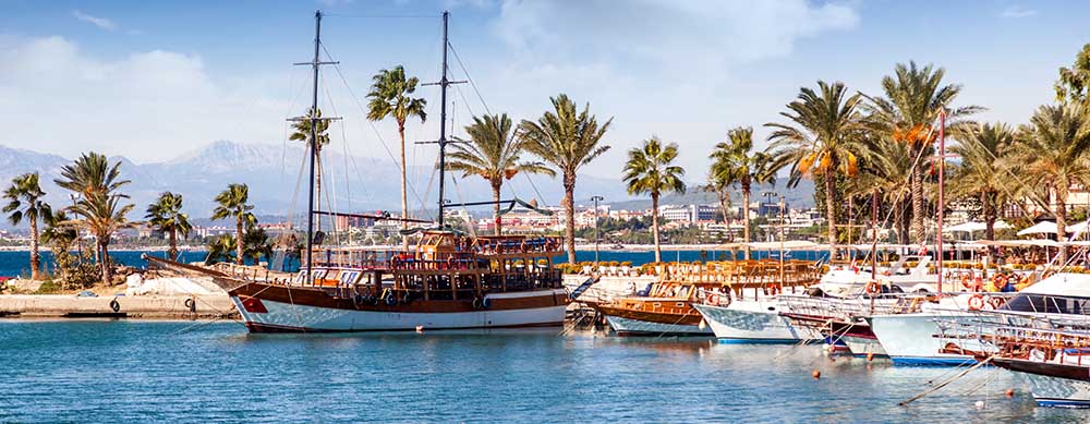 Fantastic sights and amazing waterfront areas help to make Türkiye a relaxing destination. Travel safely with the help of Passport Health.